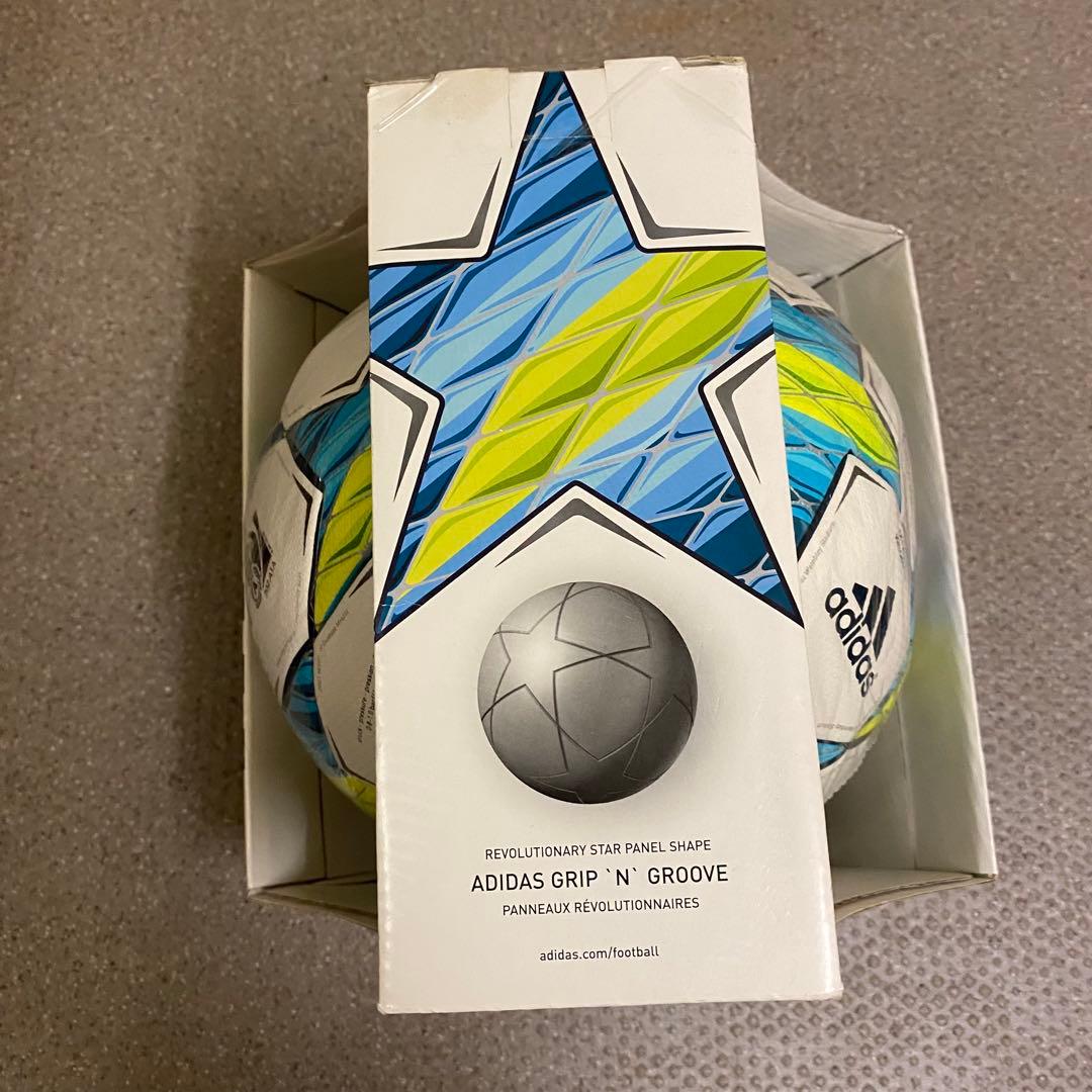 adidas チャンピオンズリーグファイナル2012サッカーボール　公式試合球