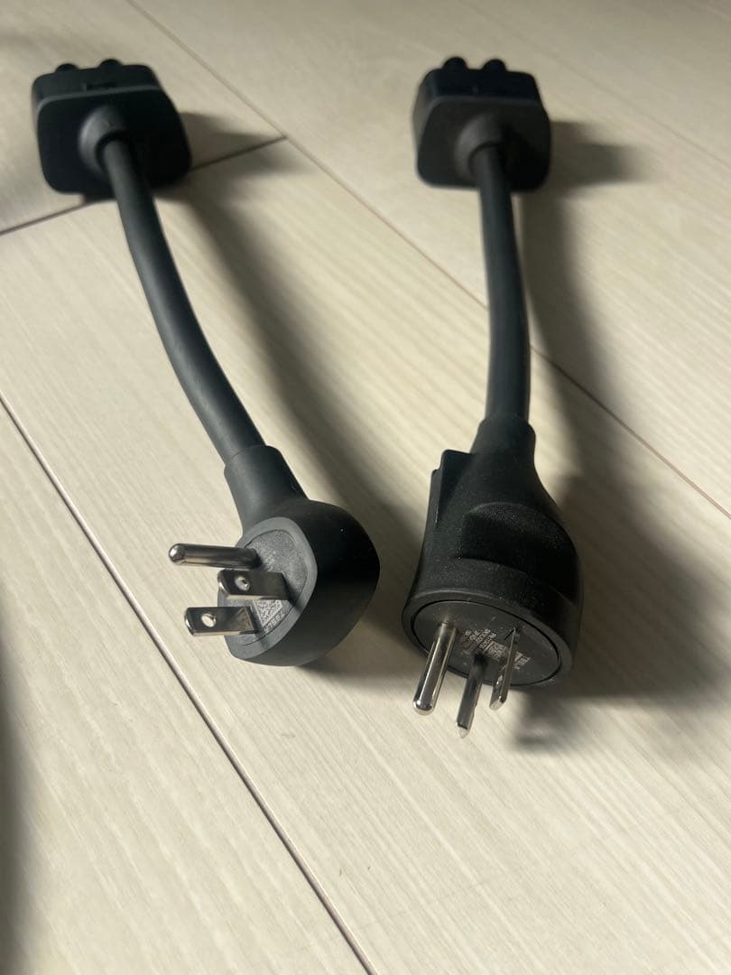 TESLA純正 「GEN Ⅱ モバイルコネクター」と「J1772 変換機」セット