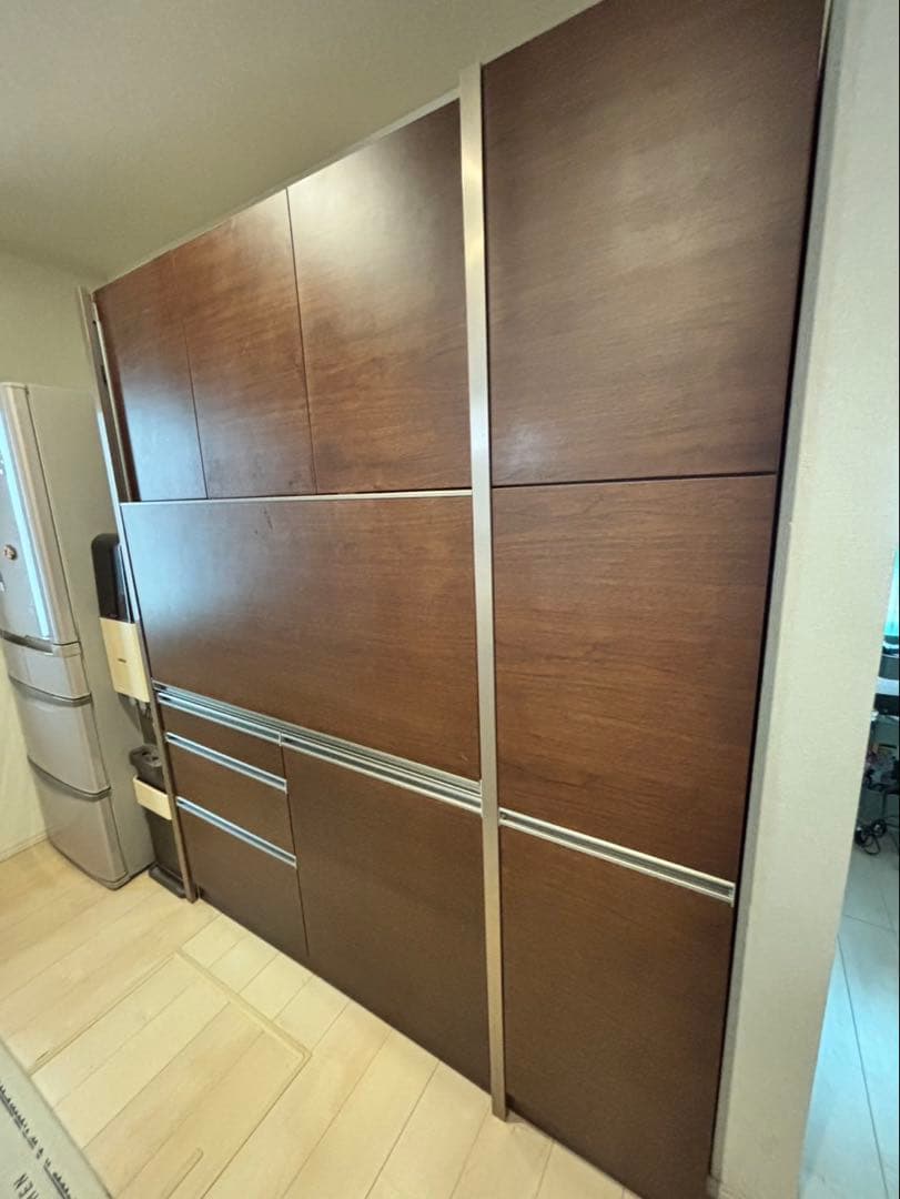 LIVING HOUSE（リビングハウス）食器棚