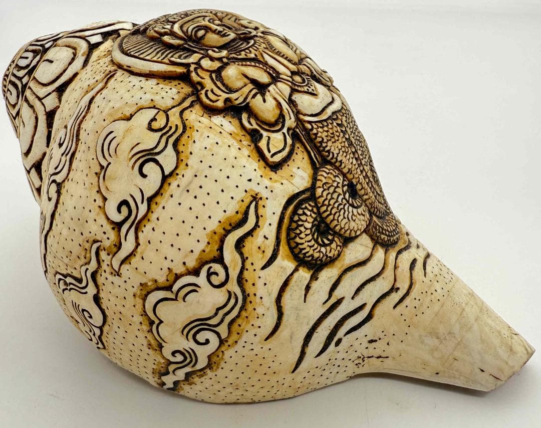 ◆チベット密教法具　法螺貝（シャンカ）ナーギー（龍神女）