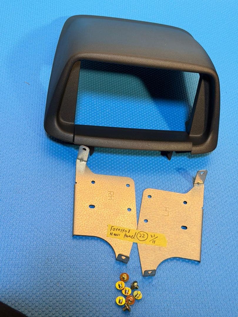 スバル　フォレスター　ナビパネル