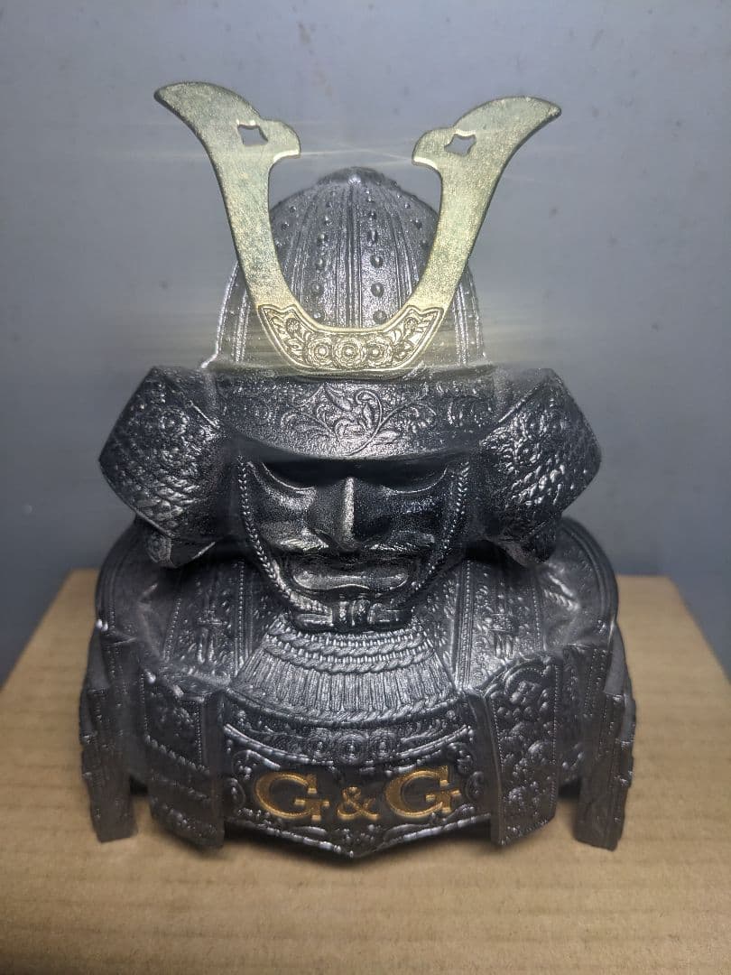 ニッカウィスキー G&G 鎧 兜　甲冑ボトルカバー 戦国武将 金属製