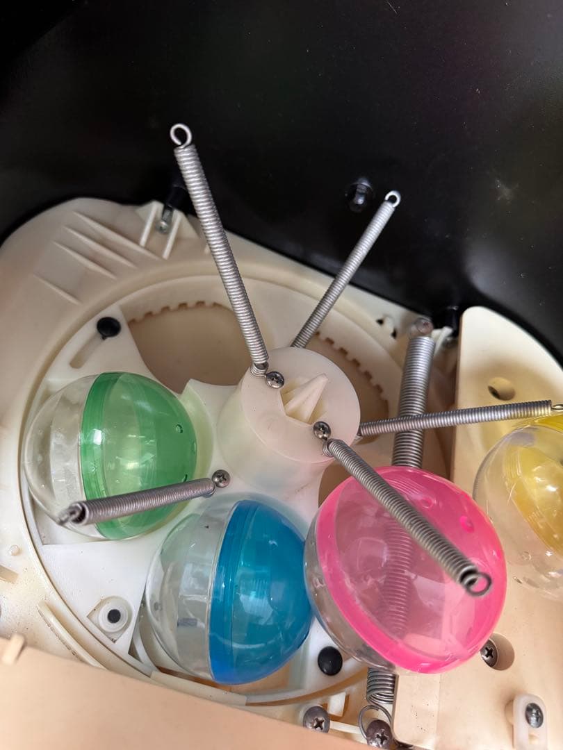 YUJIN SLIM BOY ガチャガチャ　本体　カプセル20個付き