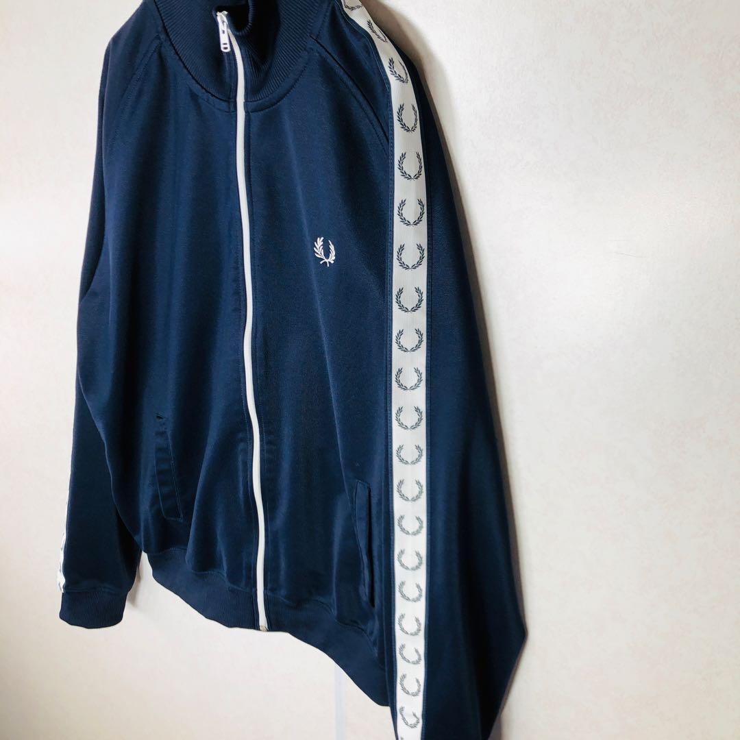 【人気デザイン】フレッドペリー トラックジャケット テープロゴ 刺繍ロゴ L 紺