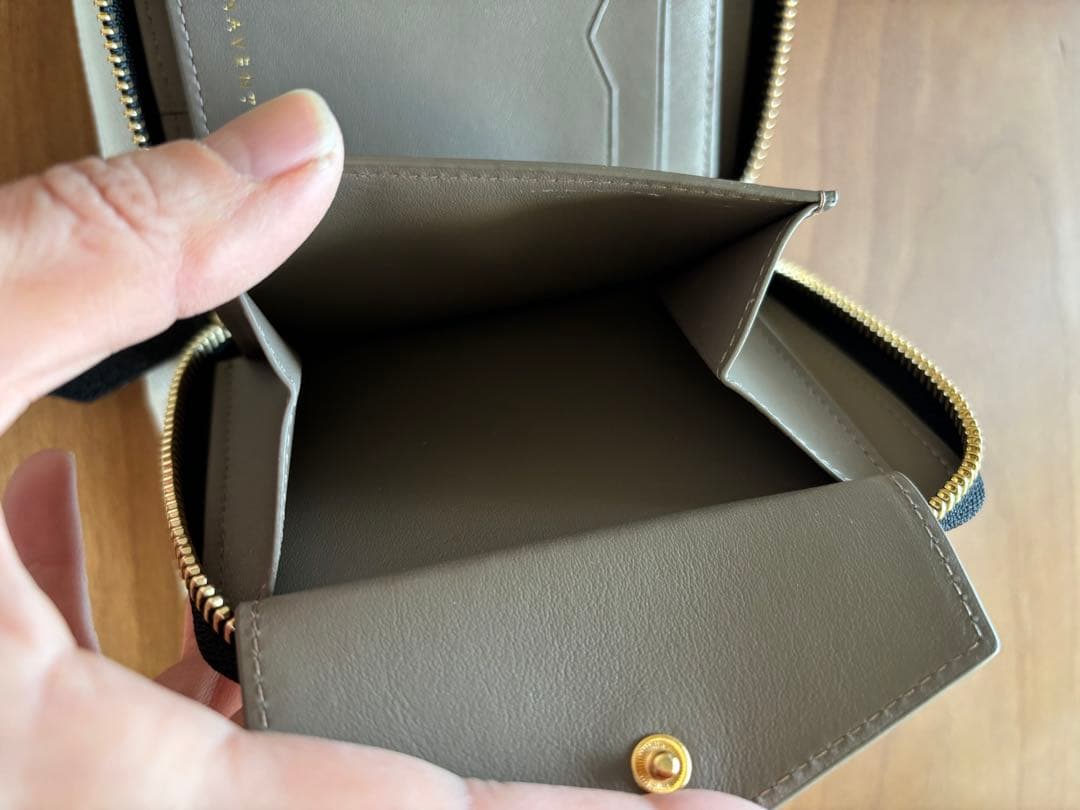 BONAVENTURA ミディアム ジップウォレット 箱、保証書付き(未登録)