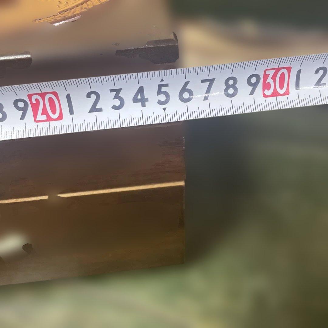 南部鉄器岩鋳　タバコ入れ灰皿付き小物入れ　木製小物入れ 彫刻デザイン 赤い布張り