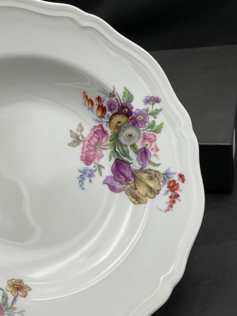 リチャードジノリ　サックスフラワー