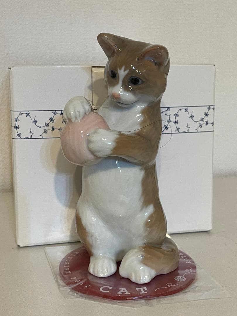 ロイヤルコペンハーゲンイヤーフィギュリン2012年　猫