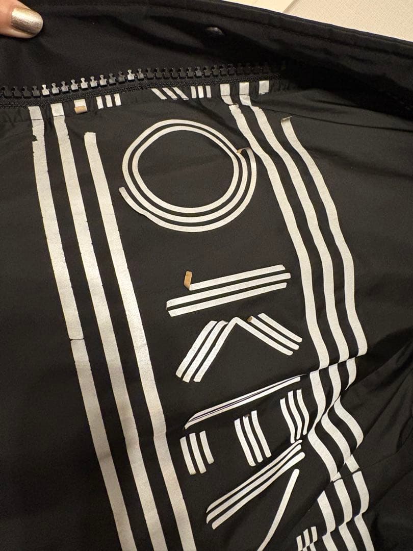 Kenzo ブラックダウンジャケット フード付き