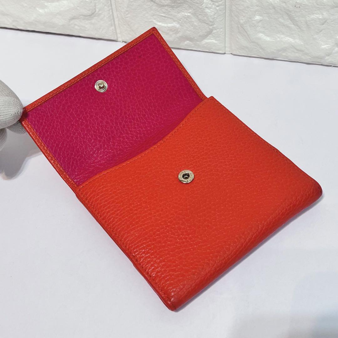 【美品】GUCCI グッチ スウィング ロゴ刻印 レザー 二つ折り財布