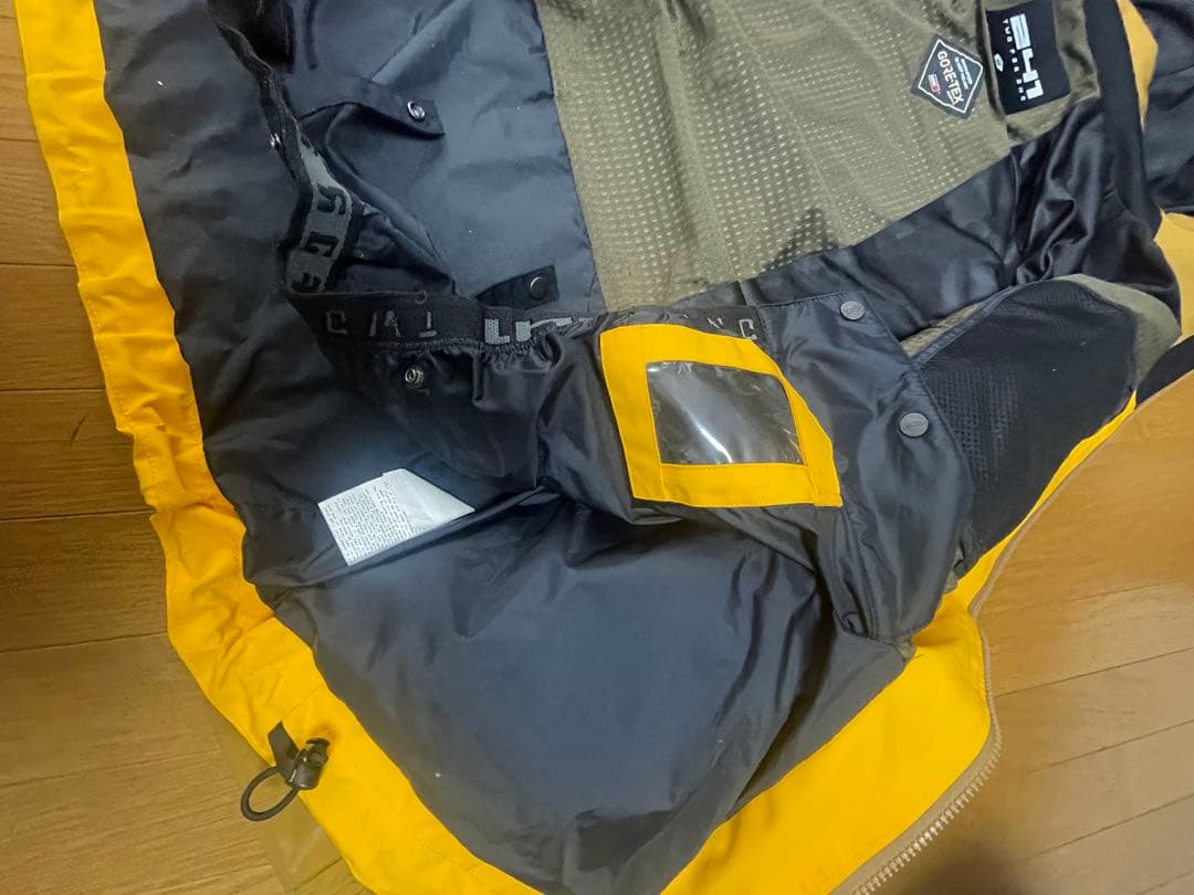 241スノーボードウェアセットアップ上下Gore-Tex