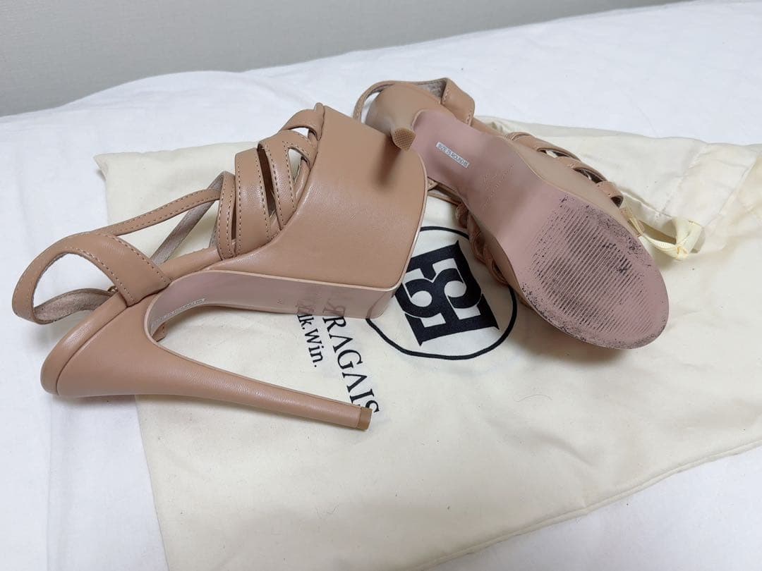 希少Jojo Bragais 16cmヒール サンダル Megan（ベージュ）