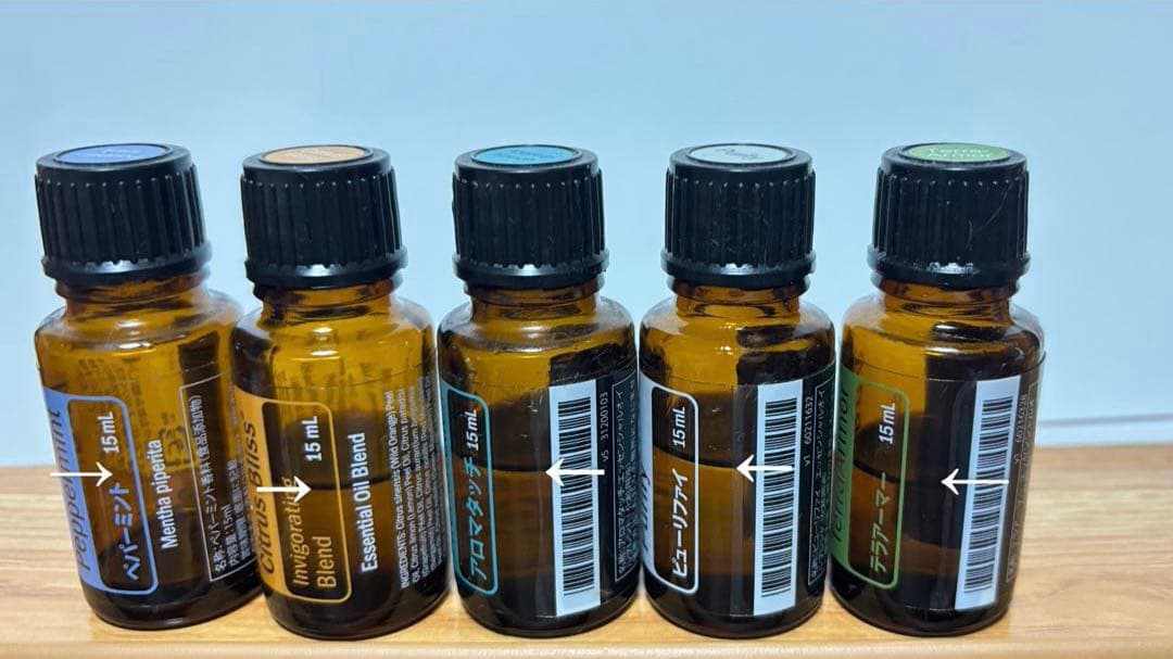 doTERRA 木製アクセサリーケース 25本入り＋開封済みオイル