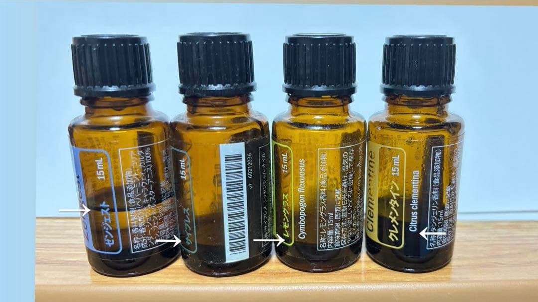 doTERRA 木製アクセサリーケース 25本入り＋開封済みオイル