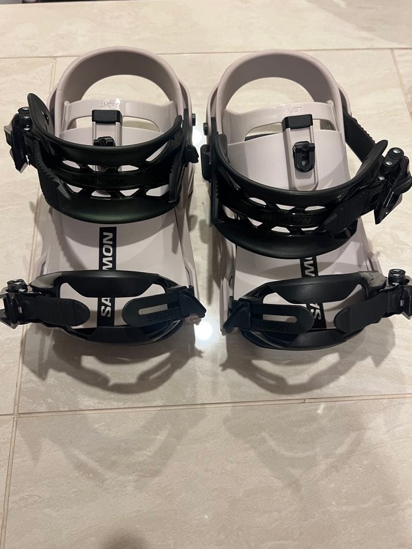 サロモンスノーボード ビンディング RHYTHM LILAC ASH