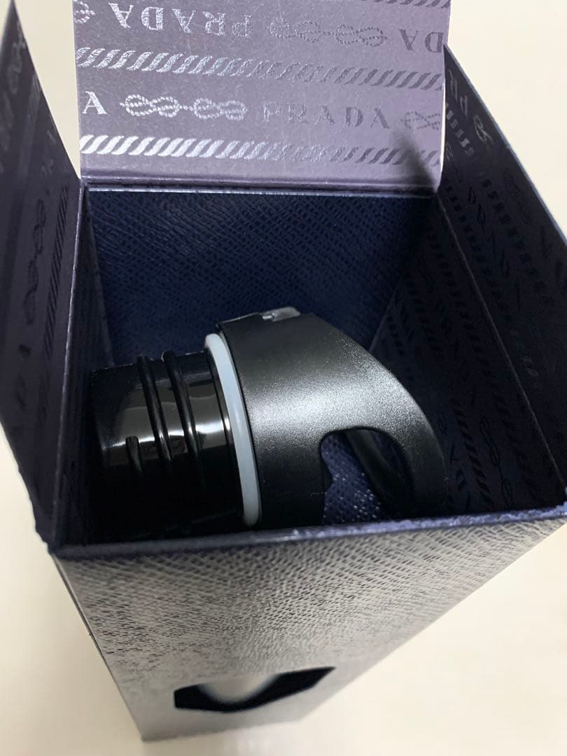 【新品】値下げ！PRADA ステンレスボトル500ml