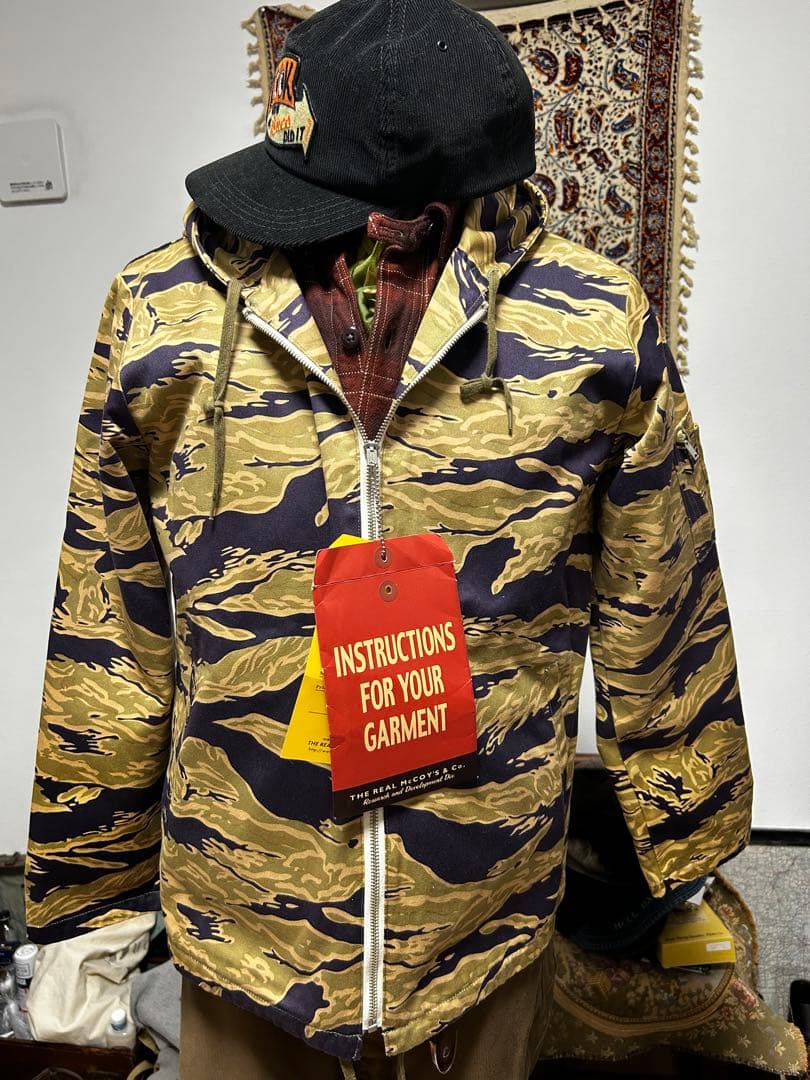 ト*ス様 希少　リアルマッコイズ　タイガーカモパーカー