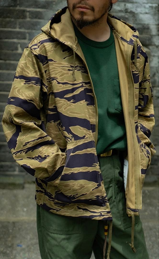 ト*ス様 希少　リアルマッコイズ　タイガーカモパーカー