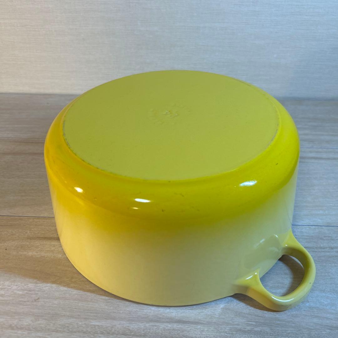 ルクルーゼ　ココットロンド　ソレイユ　24cm 両手鍋　鍋