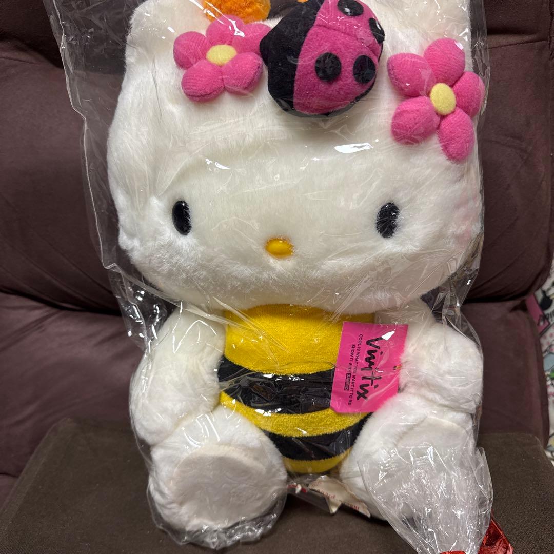 ハローキティ　ミツバチぬいぐるみ　セット