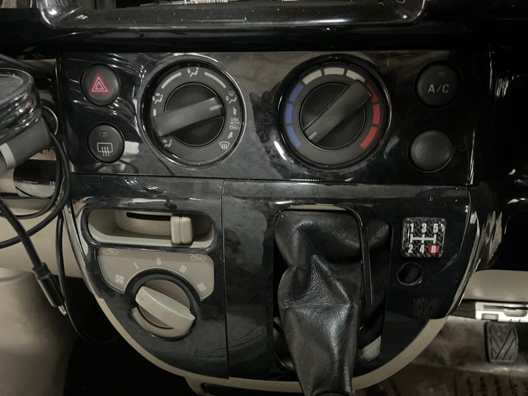 マリオンエブリィ 64 インパネ　センターテーブルセット 16点　黒木目