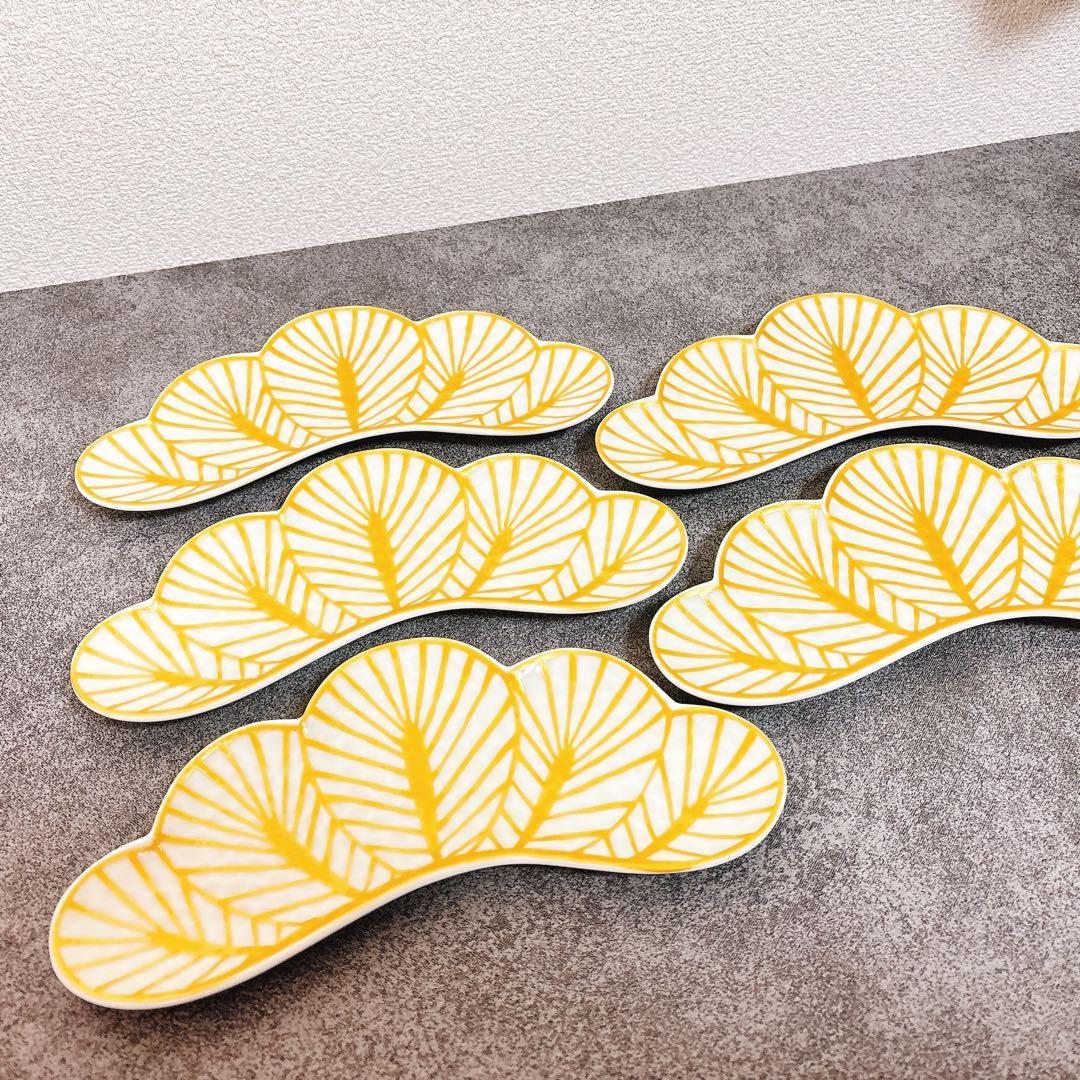 とあゆてつ様ご依頼品　有田焼　幸楽窯　錦金松葉形前菜皿　白金　5点セット