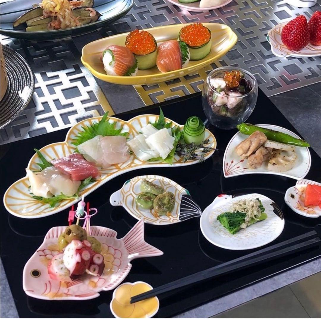 とあゆてつ様ご依頼品　有田焼　幸楽窯　錦金松葉形前菜皿　白金　5点セット