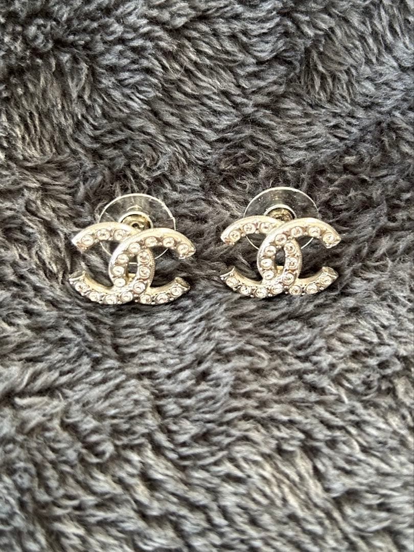 シャネルピアス　シルバー