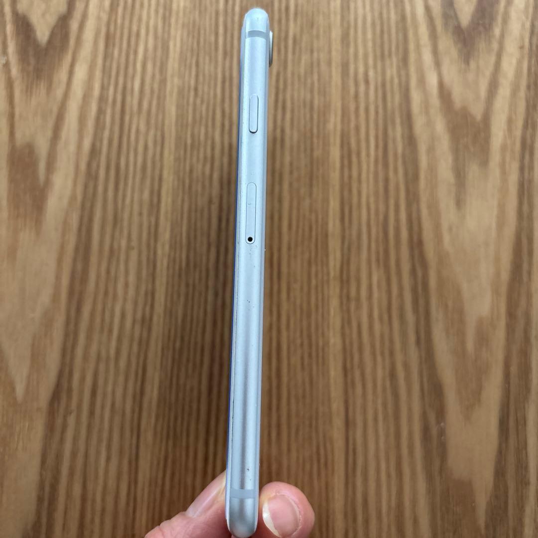 Apple スマートフォン iPhone 8 シルバー 本体