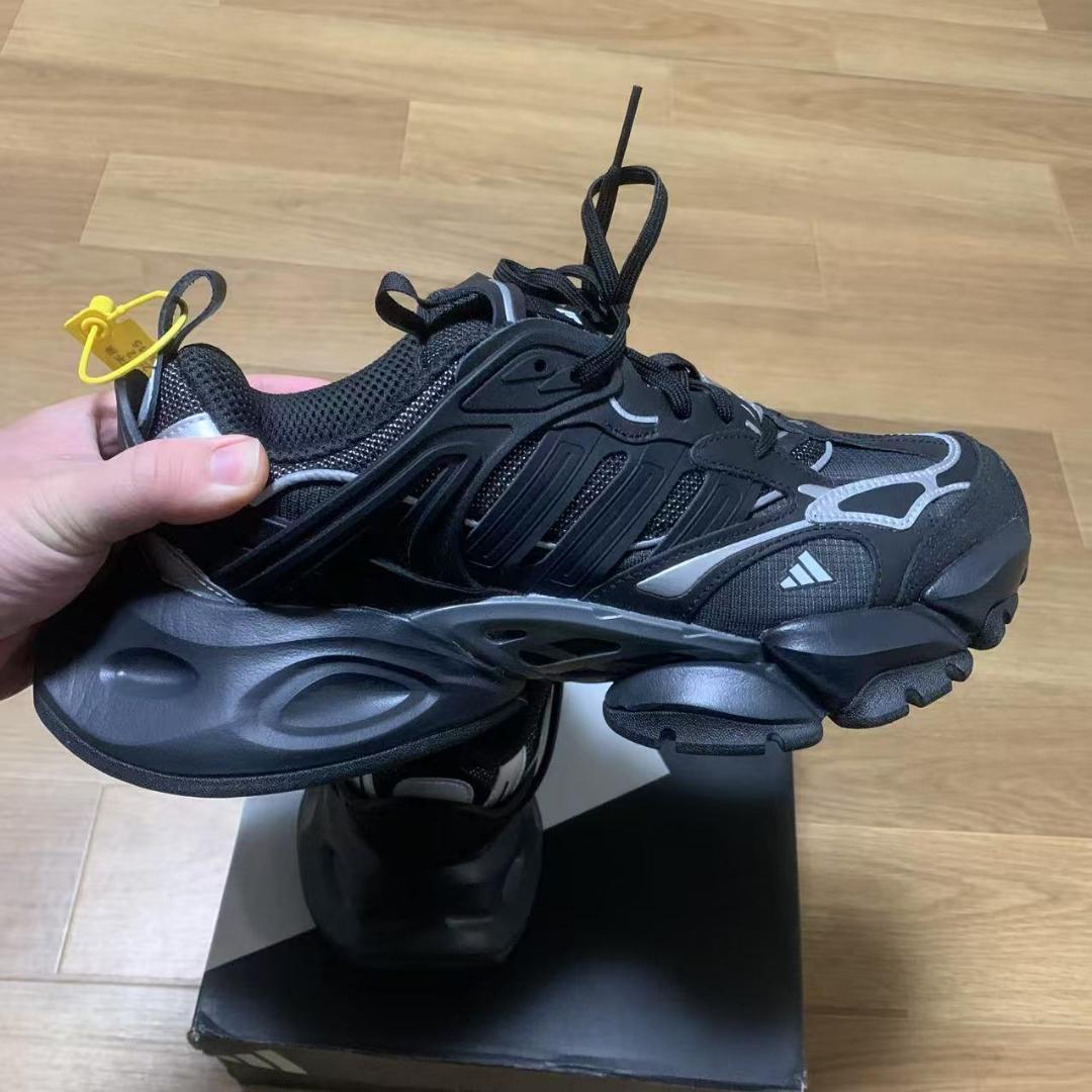 adidas XLG RUNNER DELUXE ローカット IH0070