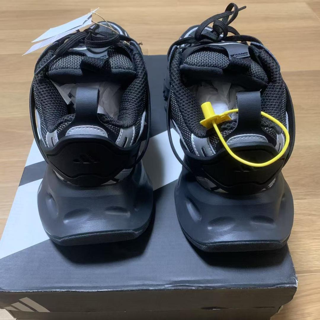 adidas XLG RUNNER DELUXE ローカット IH0070