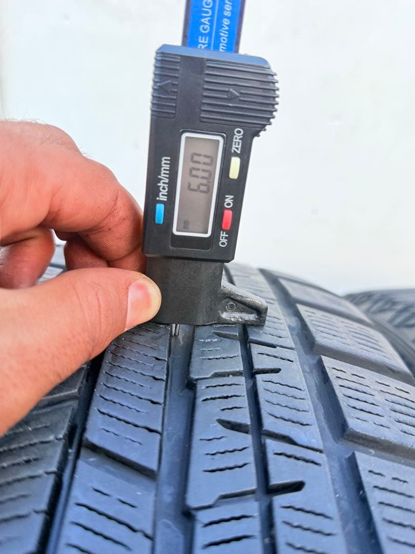 【2018年製】235/40R19 横浜 YOKOHAMA 4 本/日本製