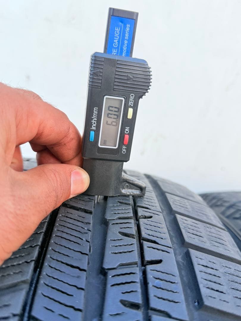 【2018年製】235/40R19 横浜 YOKOHAMA 4 本/日本製