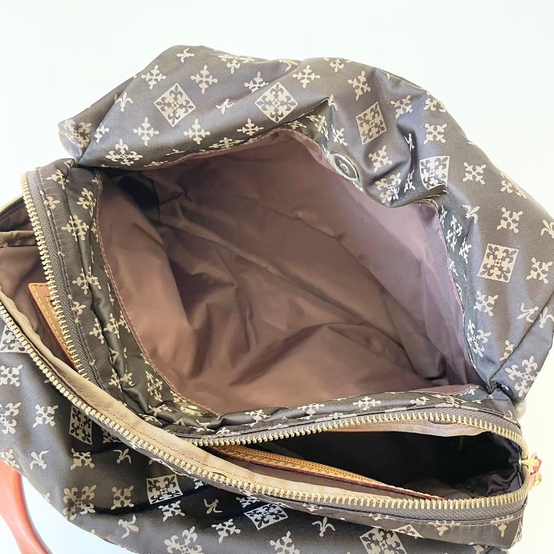 【極美品】russet トートバッグ ナイロン チャーム付き ラシット 軽量