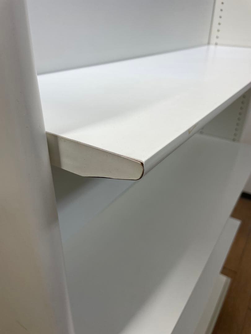 両面棚　物品棚　陳列棚　ショーケース　薬局　白　木製什器　コンビニ　キャビネット