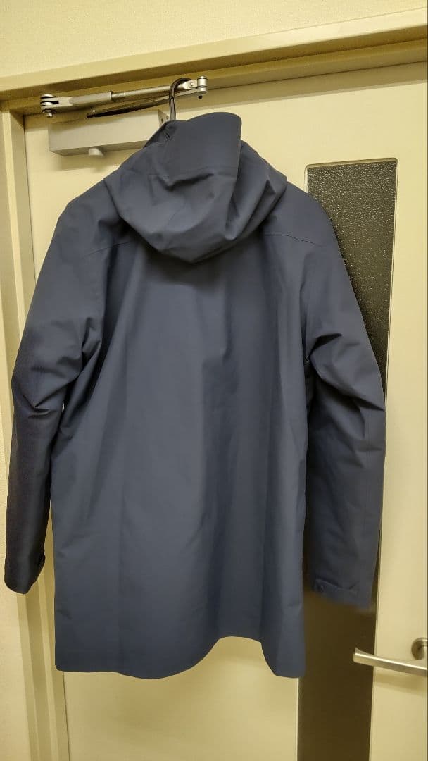 新品　パタゴニア トレススリーインワンパーカー　青　Mサイズ　FA24