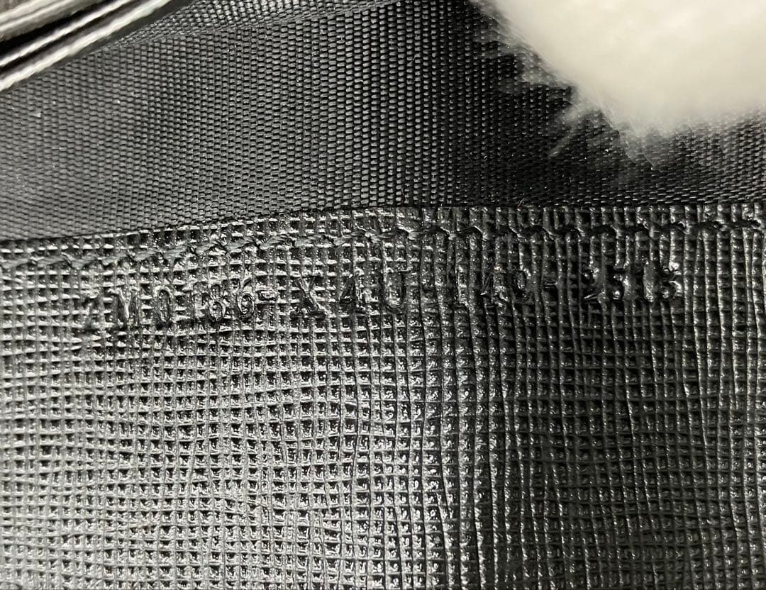 ⭐️ 極美品 フェンディ ズッカ FF 二つ折り 長財布 ブラック PVC 鑑定済