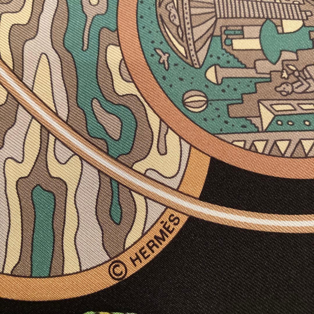 エルメススカーフカレ90【時の実験室】ピエール.マリの人気デザイン