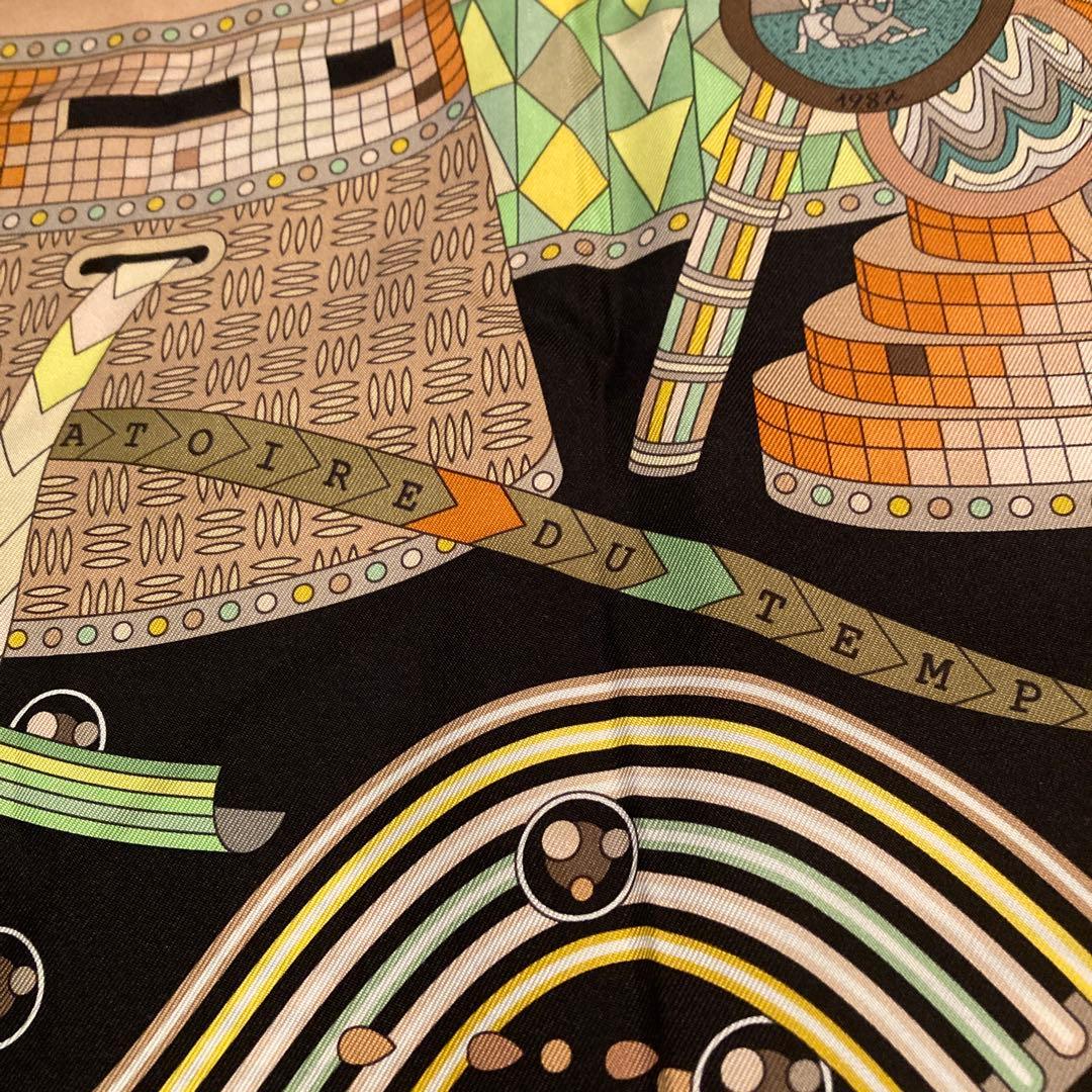 エルメススカーフカレ90【時の実験室】ピエール.マリの人気デザイン