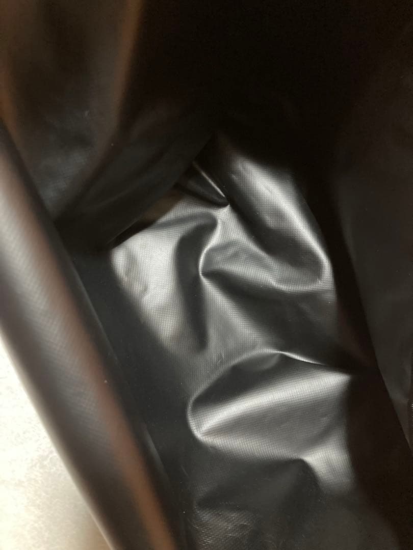 BACKBONE ブラック メッセンジャーバッグ