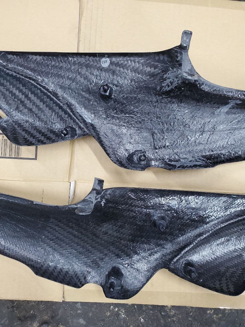 カワサキZ900RS用 カーボンサイドカバー 美品