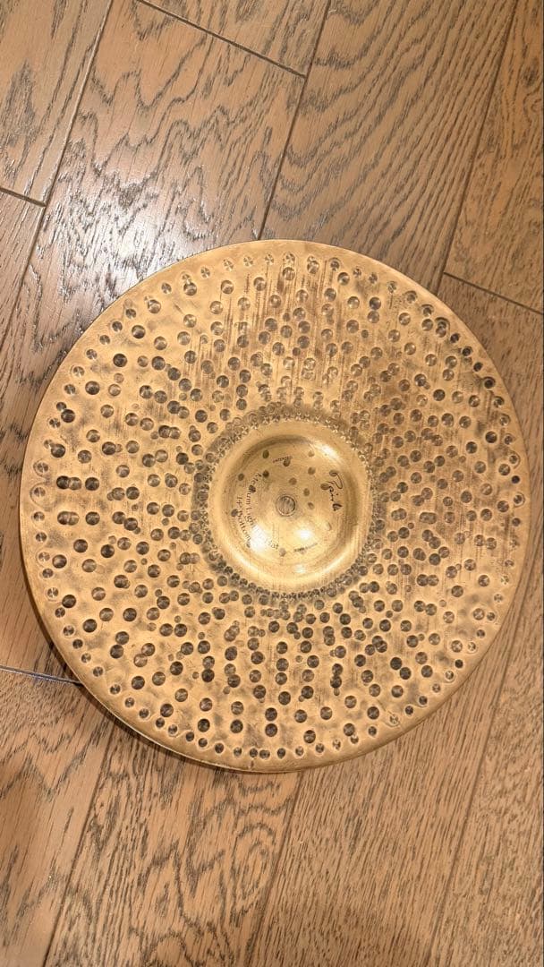 パイステの写真　H.K