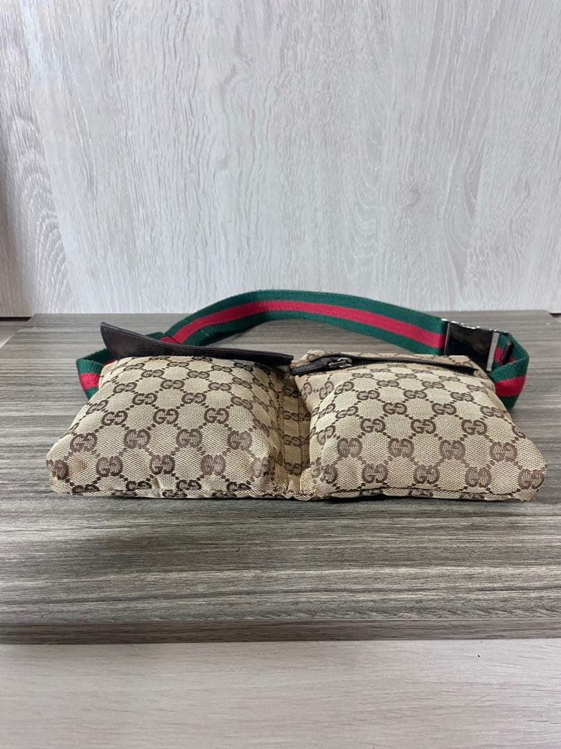 GUCCI ボディバッグ　ウエストポーチ　シェリーライン　GG柄　キャンバス