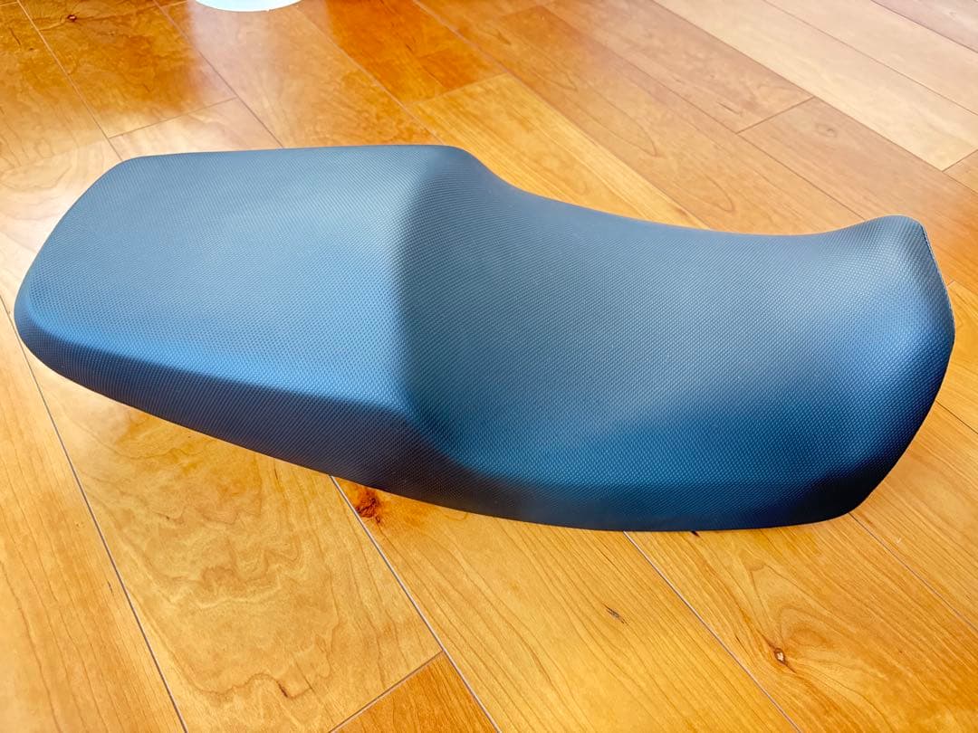 CB400SF NC42 純正シート