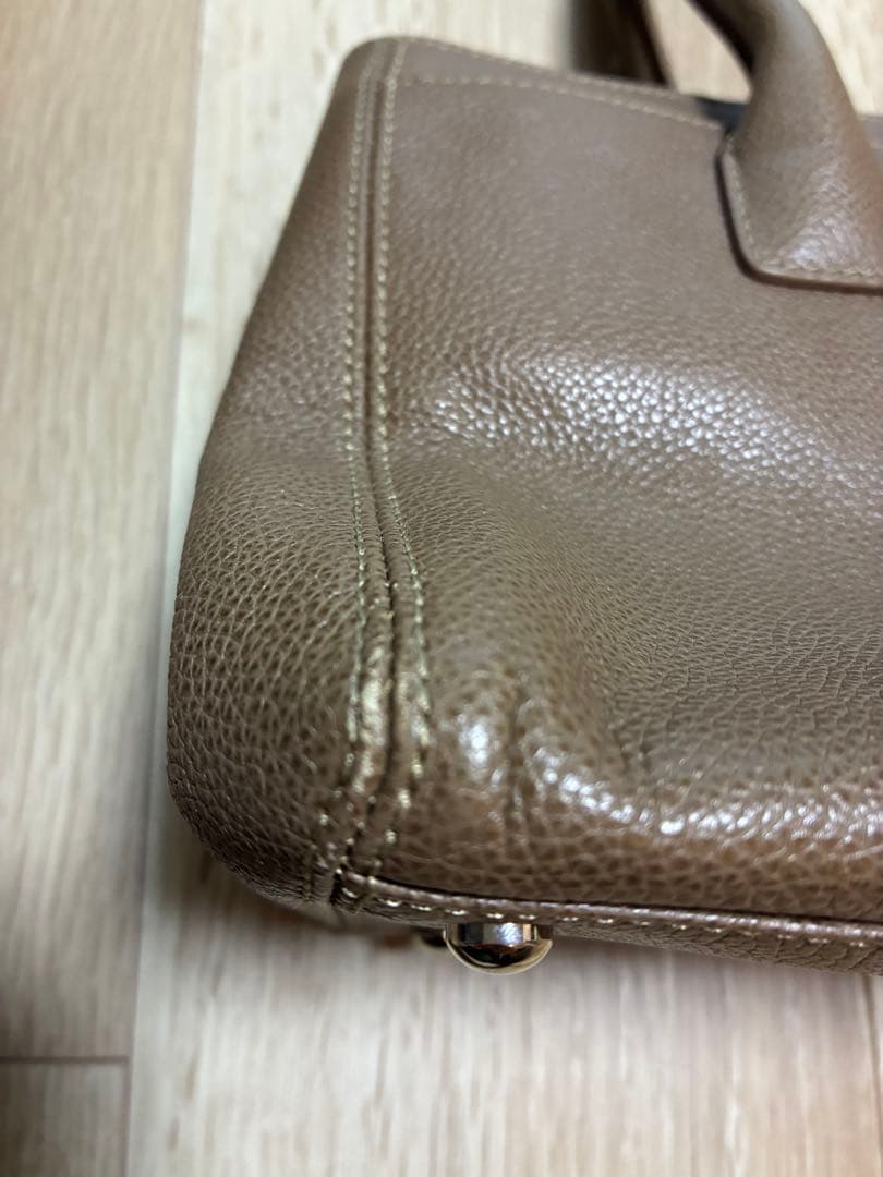 CHANEL　エグゼクティブトート スモール ベージュ ココマーク シルバー