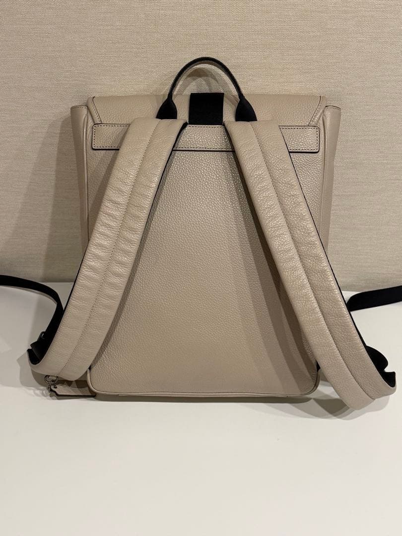 COACH ホワイト フラップリュック