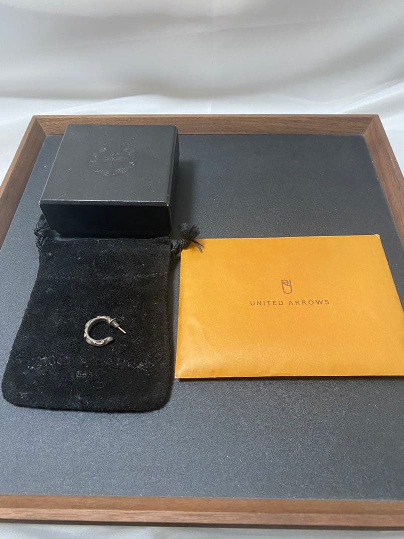 CHROME HEARTS クロムハーツ ピアス スクロールフープ あんしん鑑定