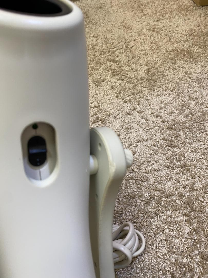 明子。バイオプトロン コンパクト 美顔器 台付き