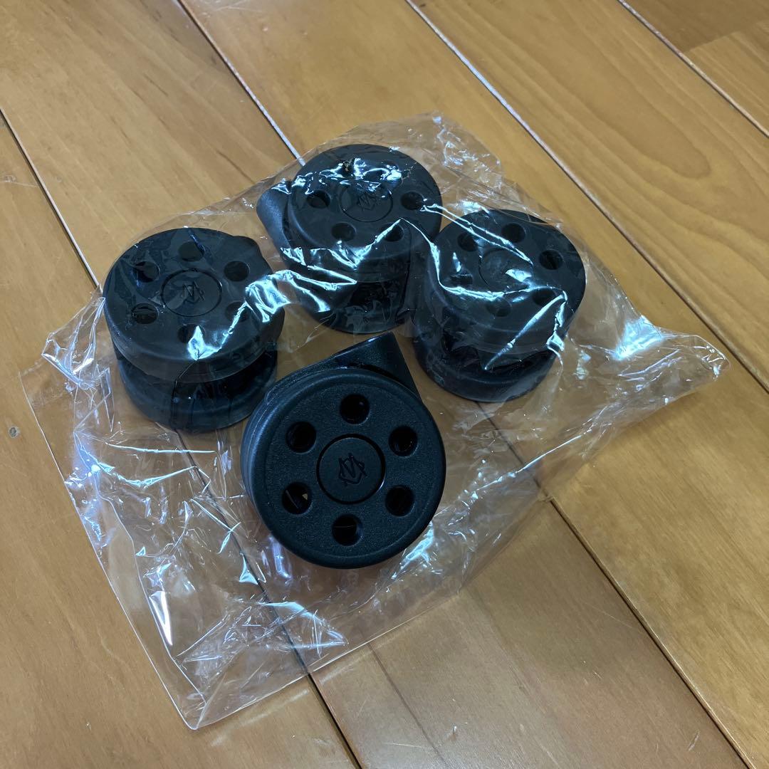 新品⭐︎未使用　リモワ　キャスター4輪