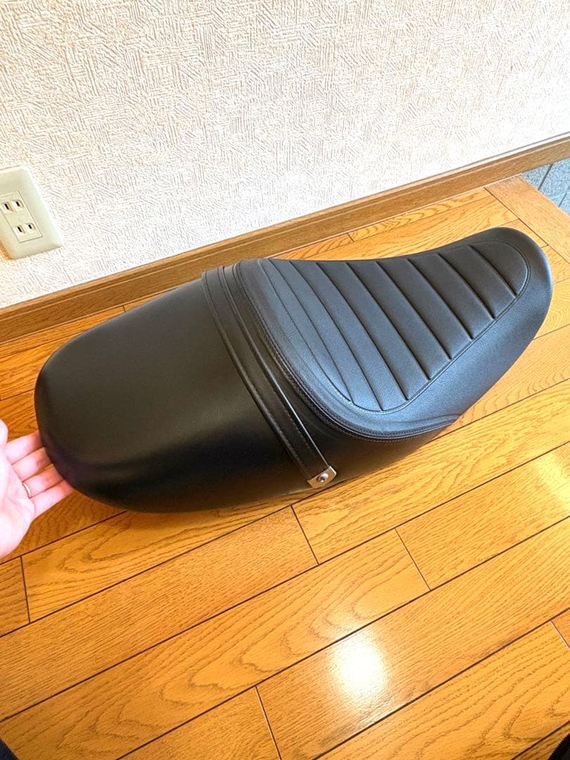 Z900RS CAFE 純正シート